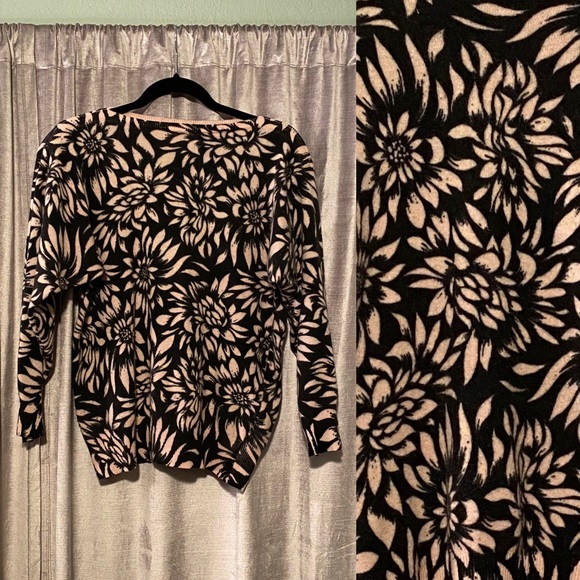 Floral Black and Light Pink Sweater - Picture 3 of 4